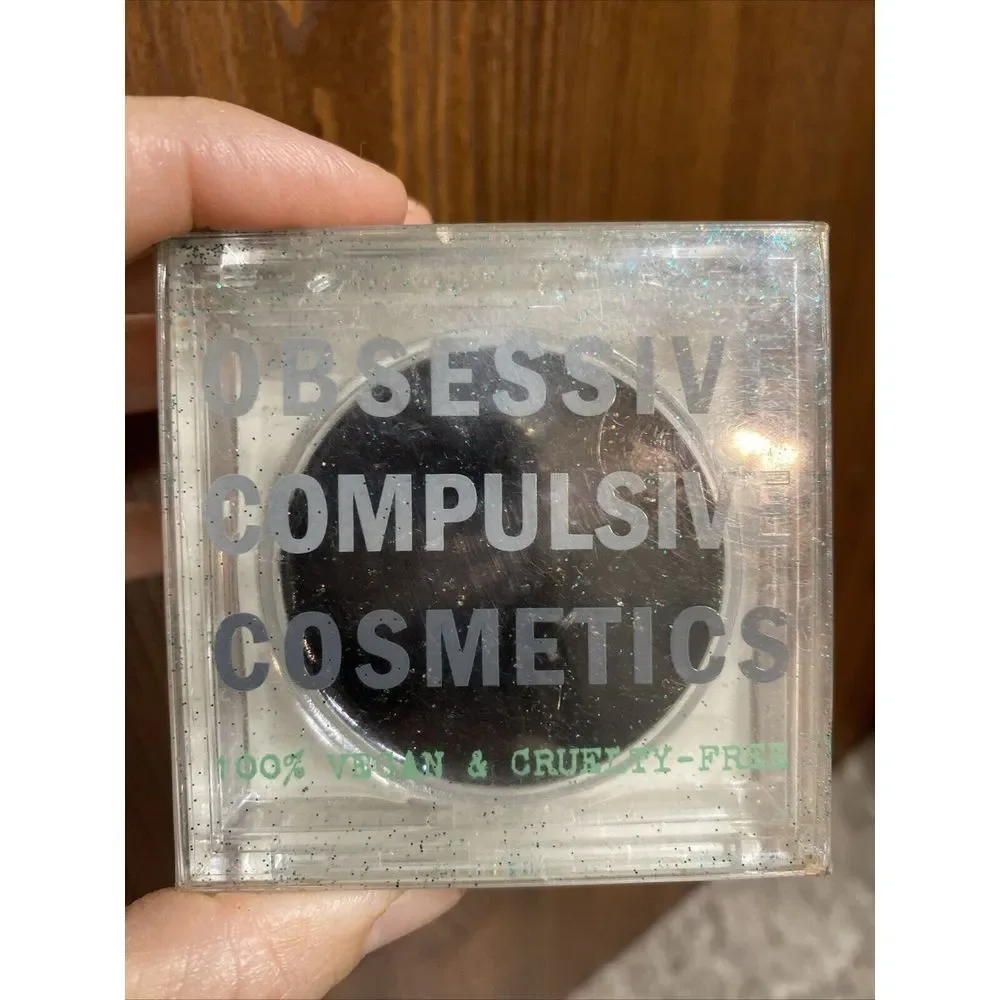 Obsessive Compulsive Cosmetics Créme Colour Concentrate Eyes Cheeks Lips Bauhaus